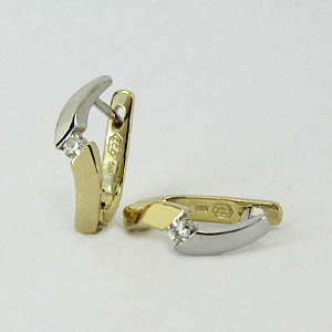 cw40-004-zlate-nausnice-s-diamanty.jpg