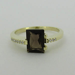 Z70-168 Zlatý prsten se zirkony