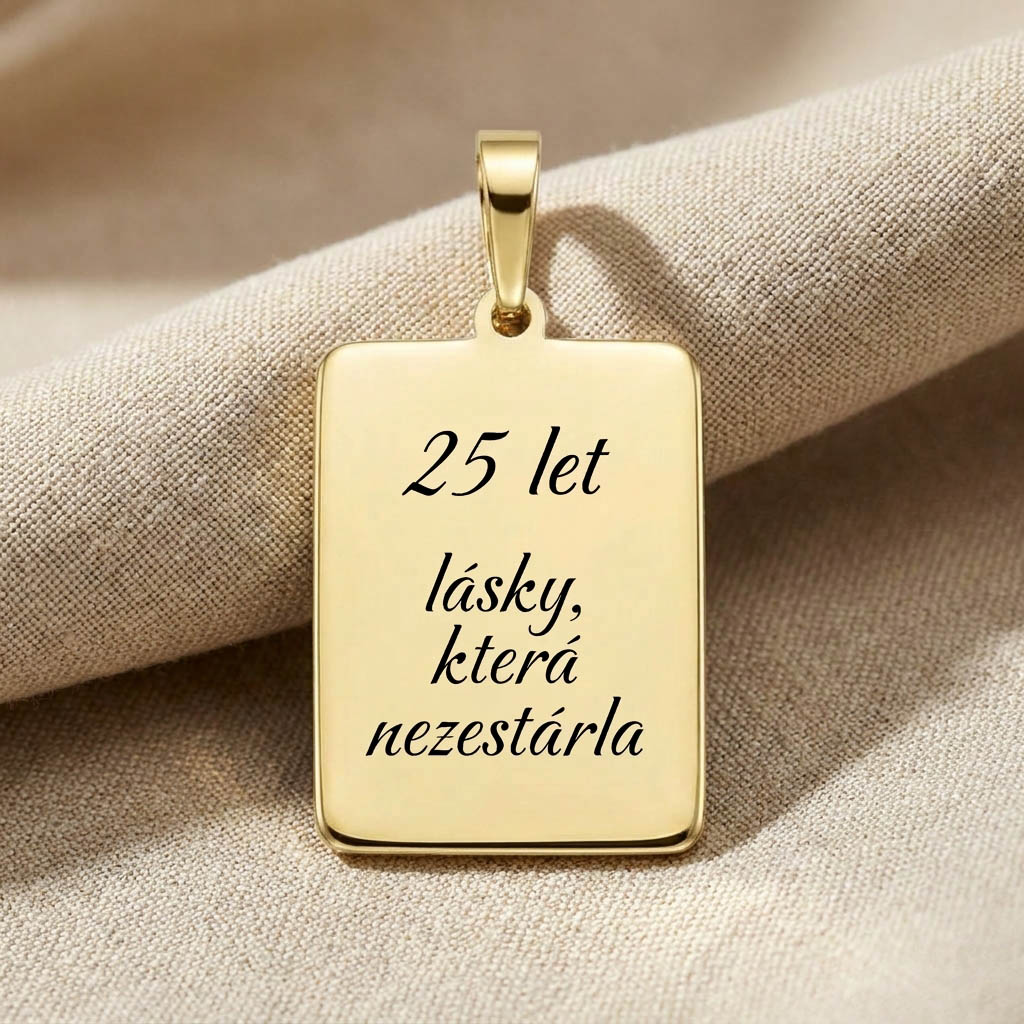 Zlatý přívěsek destička