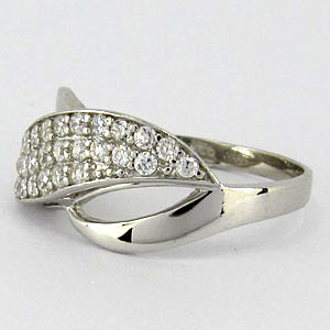 Stříbrný prsten S70-009