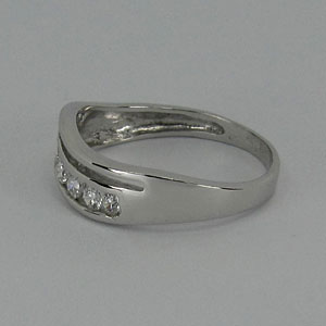 Zlatý prsten Z70-092
