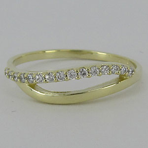 Zlatý prsten Z70-157